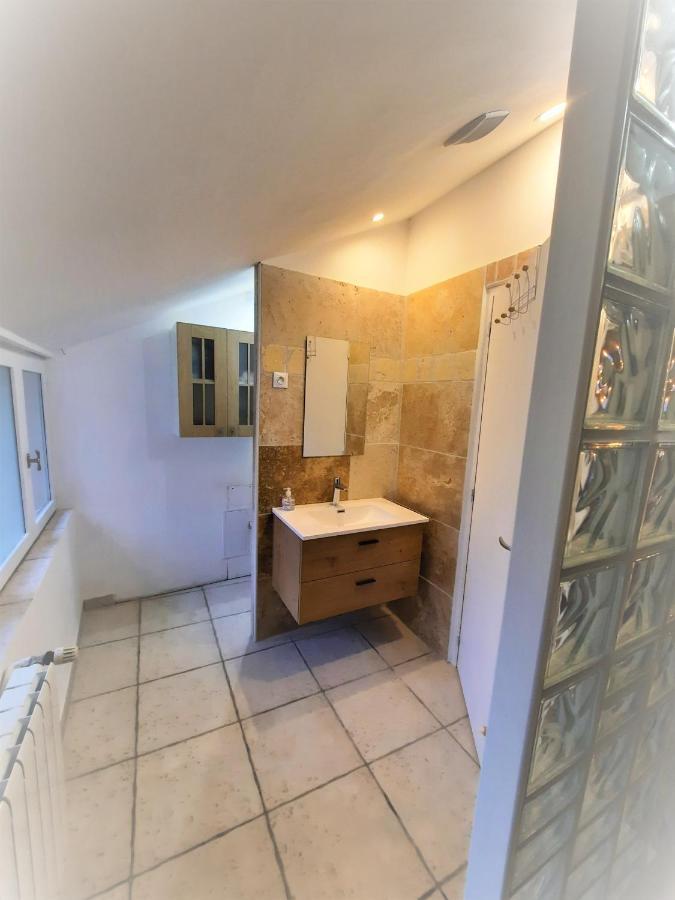 Le Cocoon Avec Parking Gratuit Apartamento Cuisery Exterior foto